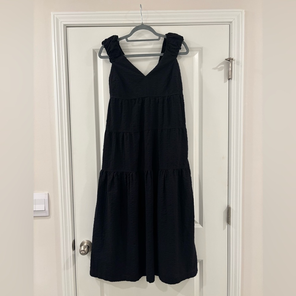 Black Sleeveless Dress